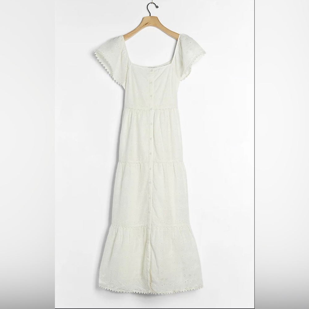 NWT Livienne Eyelet Maxi Dress